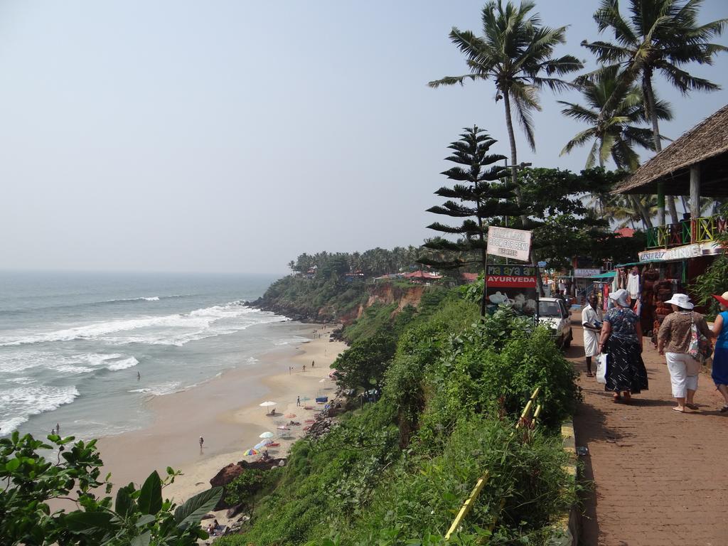 Mk Gardens Surf & Yoga House Hotel Varkala Camera foto