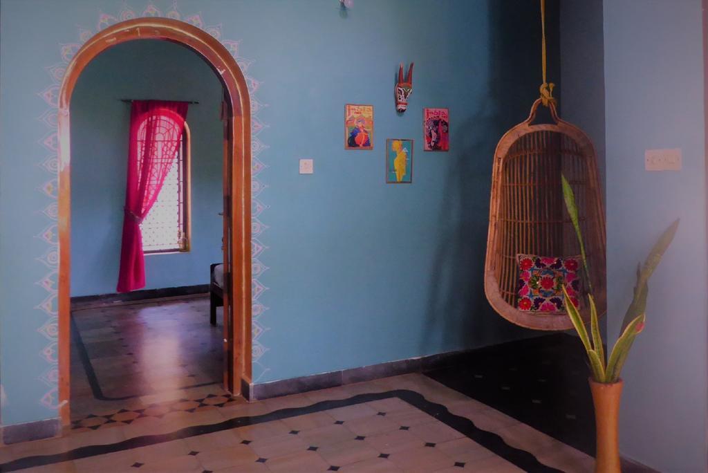 Mk Gardens Surf & Yoga House Hotel Varkala Esterno foto