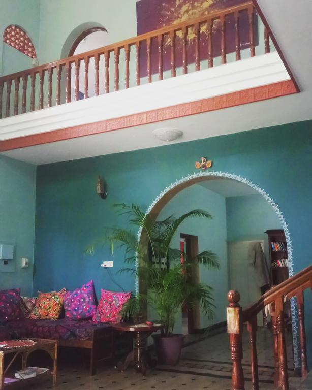 Mk Gardens Surf & Yoga House Hotel Varkala Esterno foto